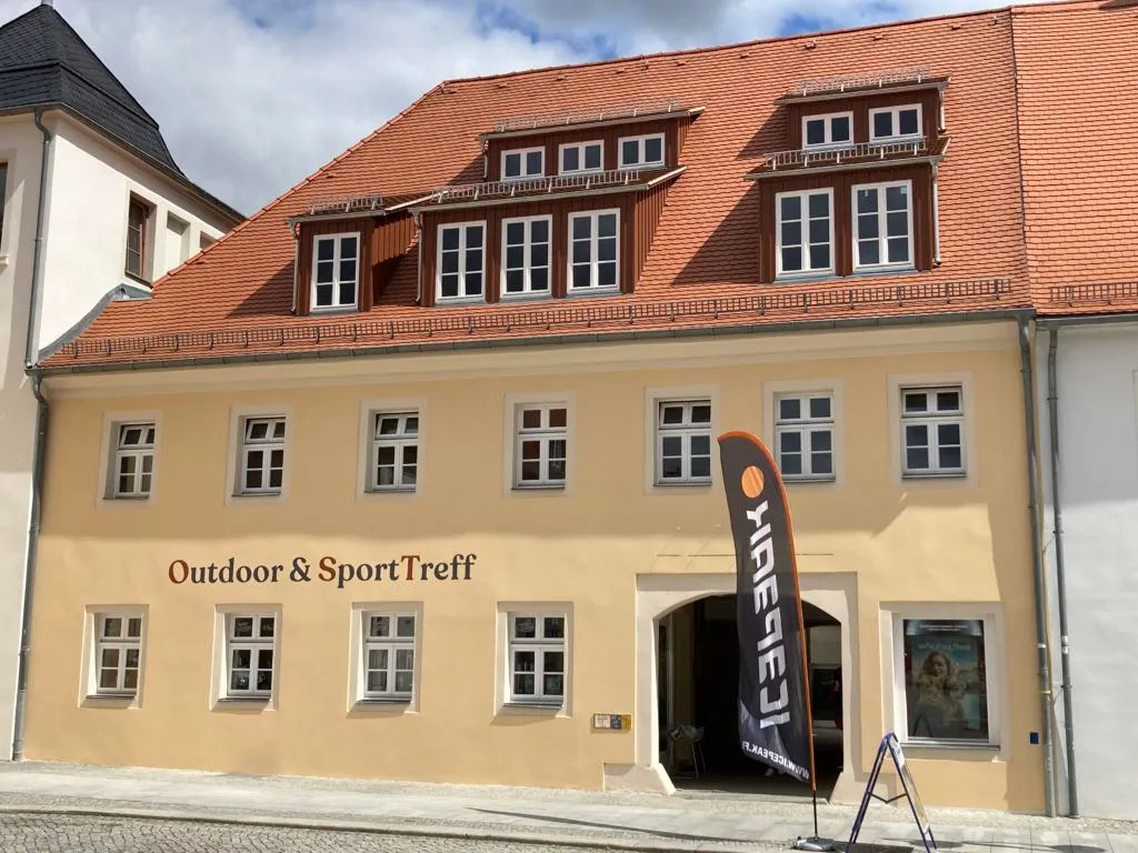 Outdoor- & Sportreff von außen
